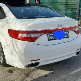 Hyundai Azera 2012