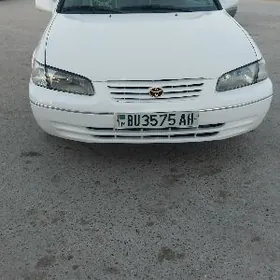 Toyota Camry 1999