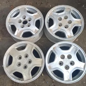 диске. 15. тойота