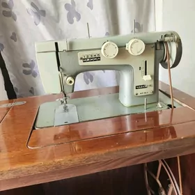 швейная машинка