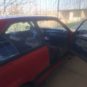 Mazda 323 1989