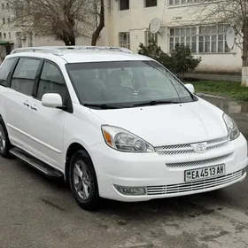 Toyota Sienna 2005