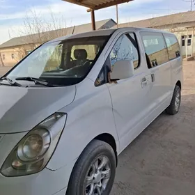 Hyundai H-1 2009