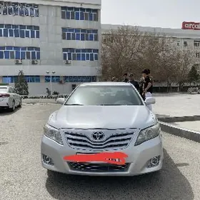 Toyota Camry 2010