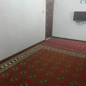 ÝEREWANSKIÝ 1-KOMNAT 4/1-ETAJY