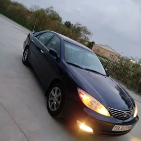 Toyota Camry 2004