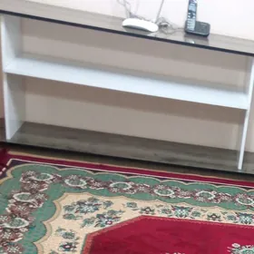 под телевизор