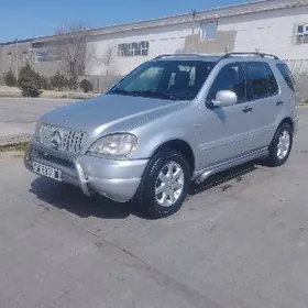 Mercedes-Benz ML400 2001