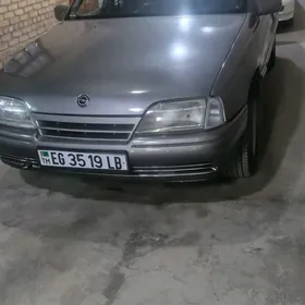 Opel Omega 1986