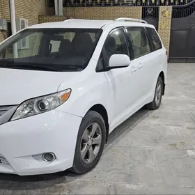 Toyota Sienna 2012