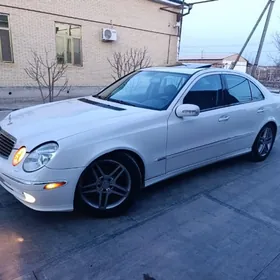 Mercedes-Benz E320 2002