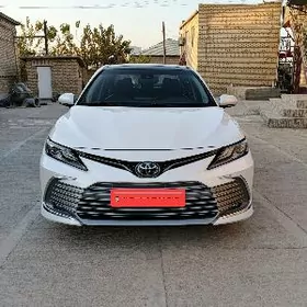 Toyota Camry 2022