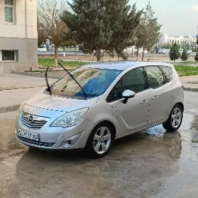 Opel Meriva 2013