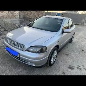 Opel Astra 2001