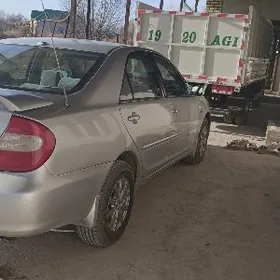 Toyota Camry 2004