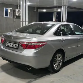 Toyota Camry 2016