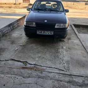 Opel Vectra 1992