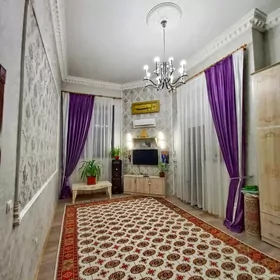 EYESINDEN GURBANSOLTAN/GOGOL