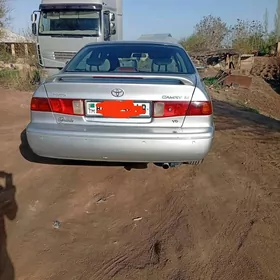Toyota Camry 2001