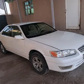 Toyota Camry 2000