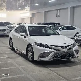 Toyota Camry 2023