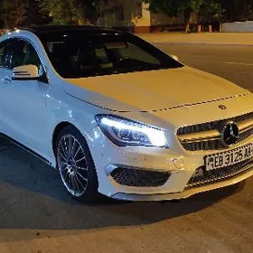 Mercedes-Benz CLA 2015