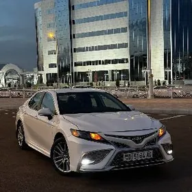 Toyota Camry 2023