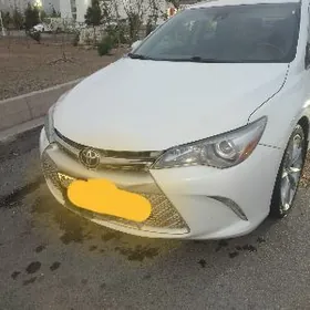 Toyota Camry 2016