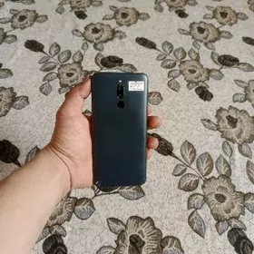 Redmi8 3/32gb