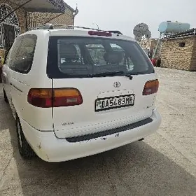 Toyota Sienna 2000