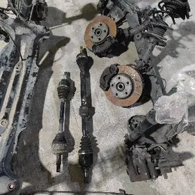 Taýota camry carolla