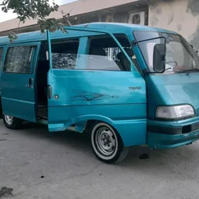 Toyota Hiace 1999
