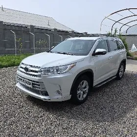Toyota Highlander 2019