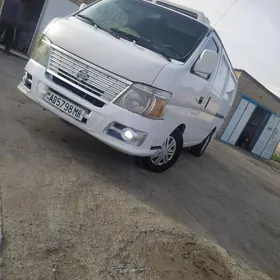 Nissan Urvan 2007