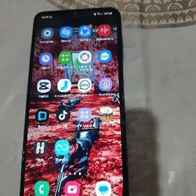 Телефон Самсунг М12