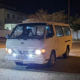Toyota Hiace 1985