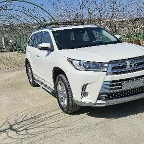 Toyota Highlander 2017