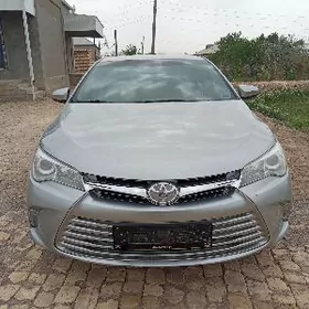 Toyota Camry 2015