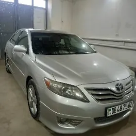 Toyota Camry 2011