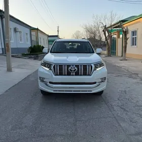 Toyota Land Cruiser Prado 2021