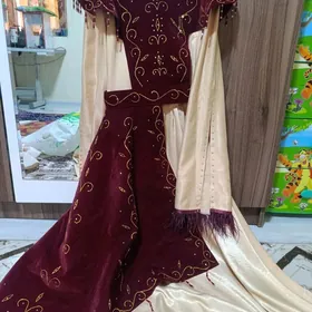 Nakitgaly köýnek .gyssagly