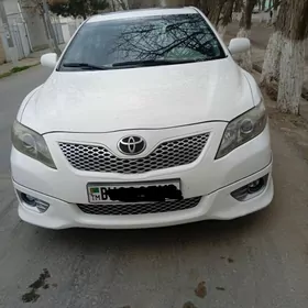 Toyota Camry 2011