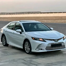 Toyota Camry 2022