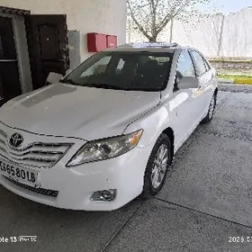 Toyota Camry 2011