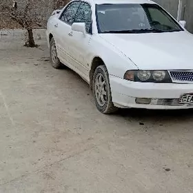 Mitsubishi Diamante 1995