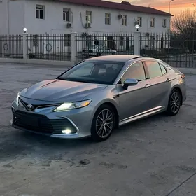 Toyota Camry 2020