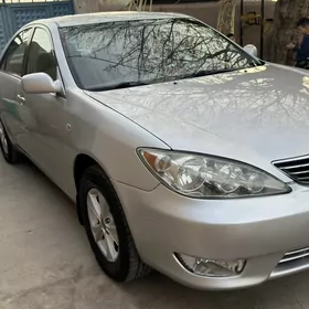 Toyota Camry 2005