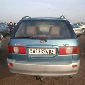 Toyota Sienna 1999