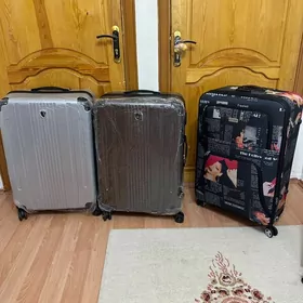 Чемоданы