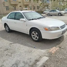 Toyota Camry 2000